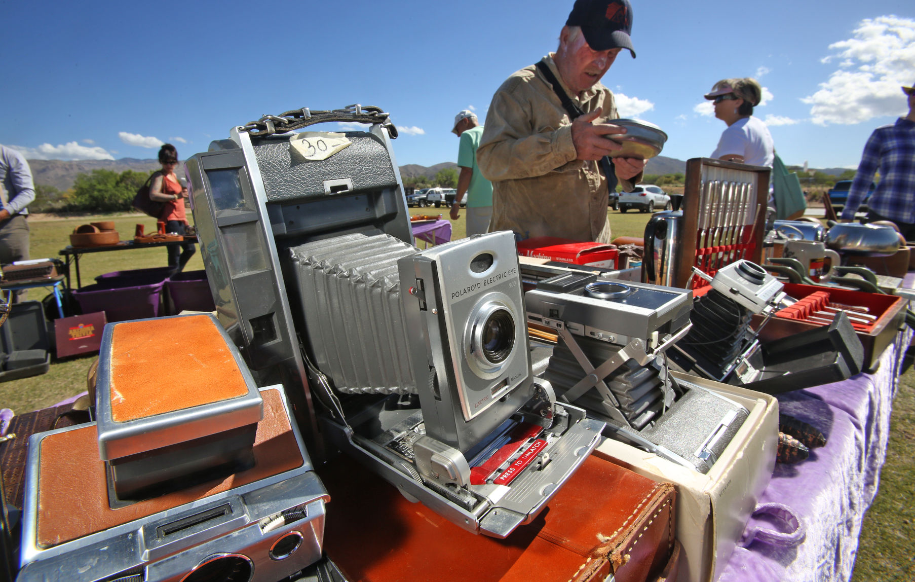Sunday, October 8 — Swing through the mercado for sweet antiques